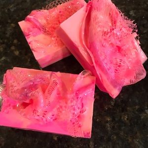 Sweet Swirled Loofah Bar Soap Set